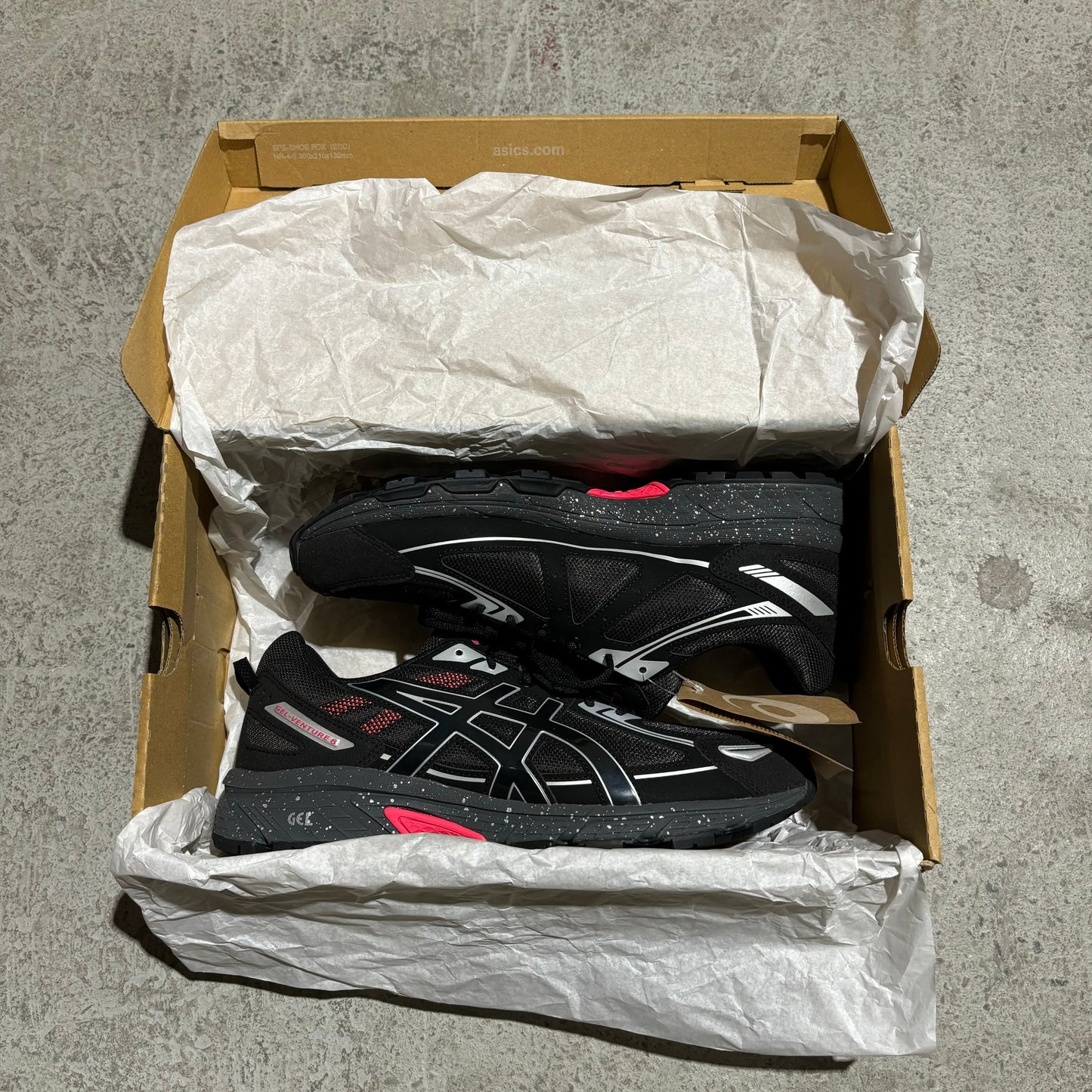 ASICS Gel Venture 6 Black/Red - My Luxe Brands