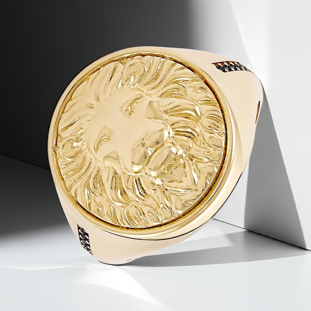 14ct Yellow Lion Head Gold Signet Ring