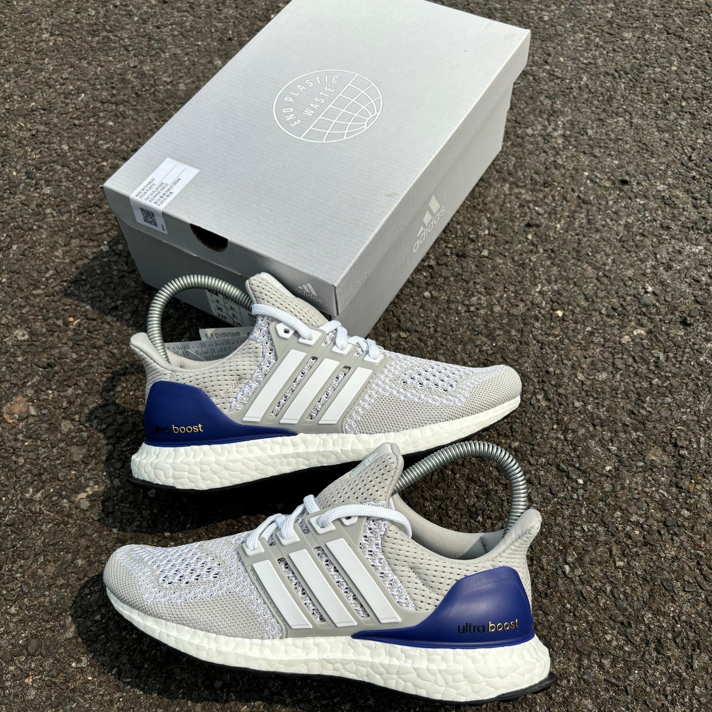 Adidas Ultra Boost 5.0 DNA White Turbo