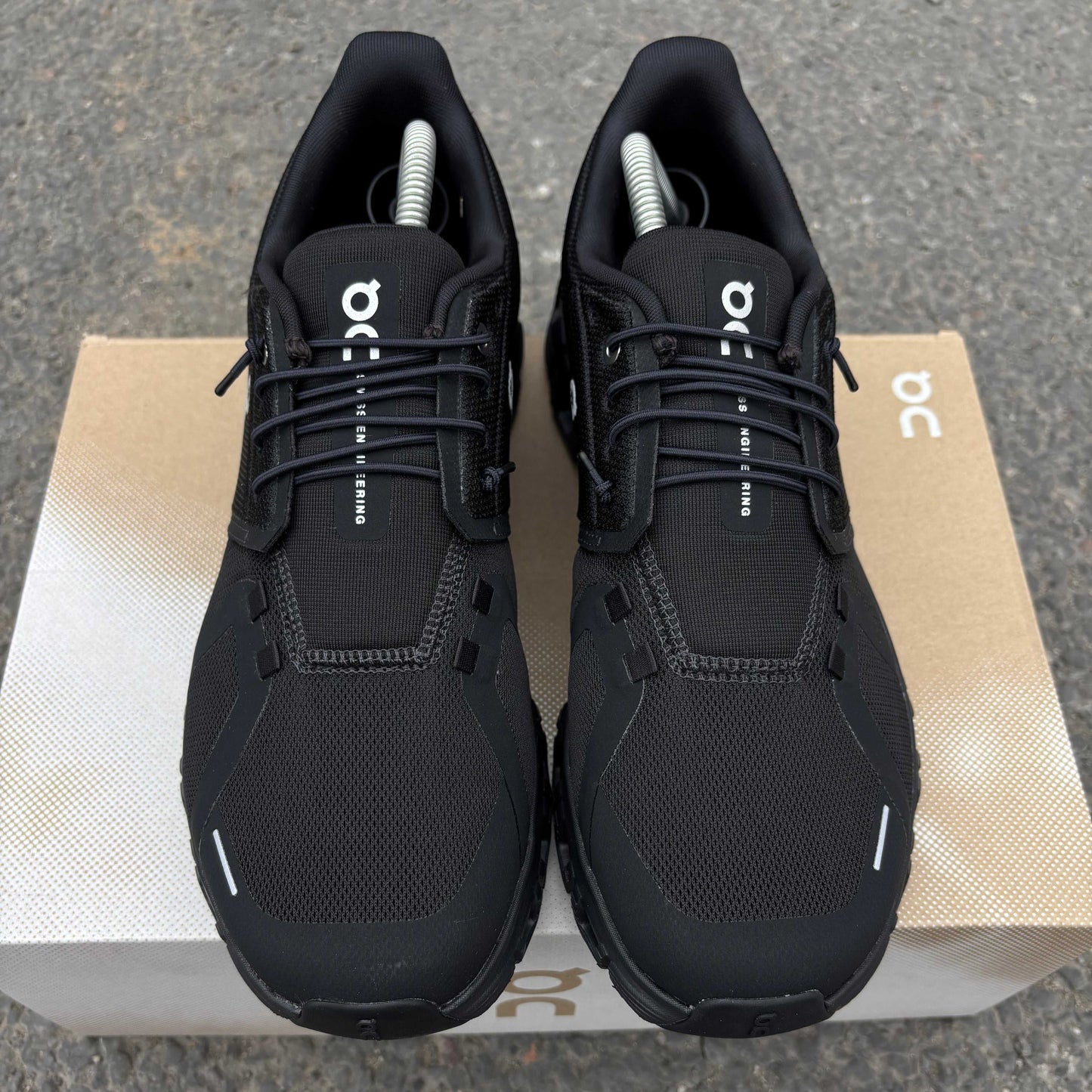 On Cloud 6 Triple Black
