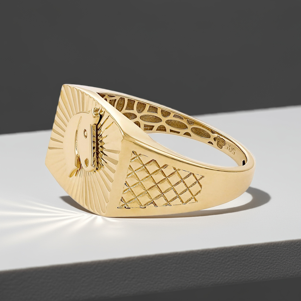 14ct Yellow Gold Horse Detail Signet Ring