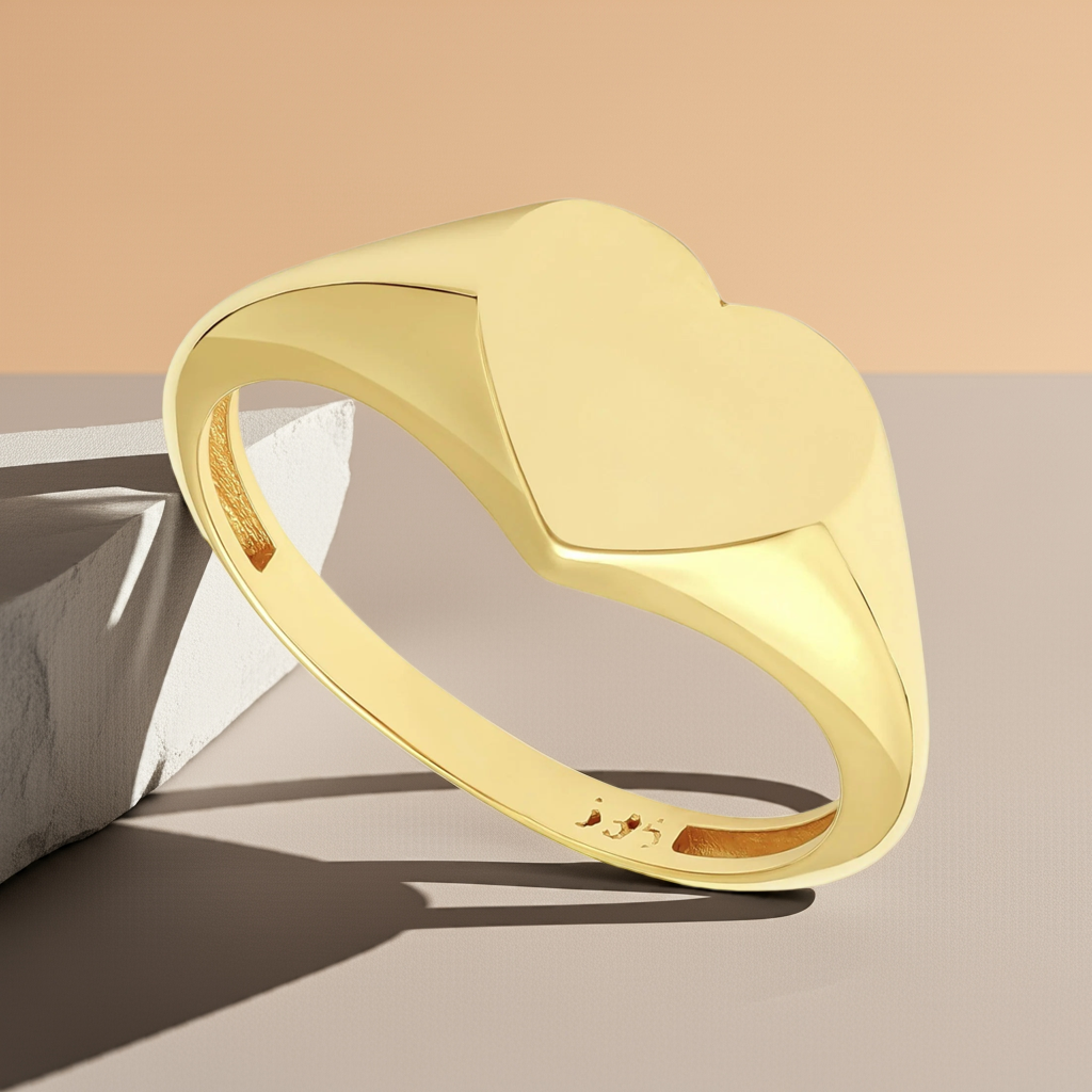 14ct Yellow Gold Heart Signet Ring