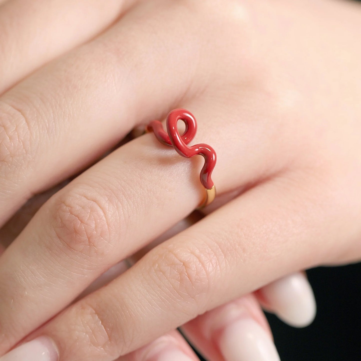 Sterling Silver Rhodium Plated Enamel Twist Ring