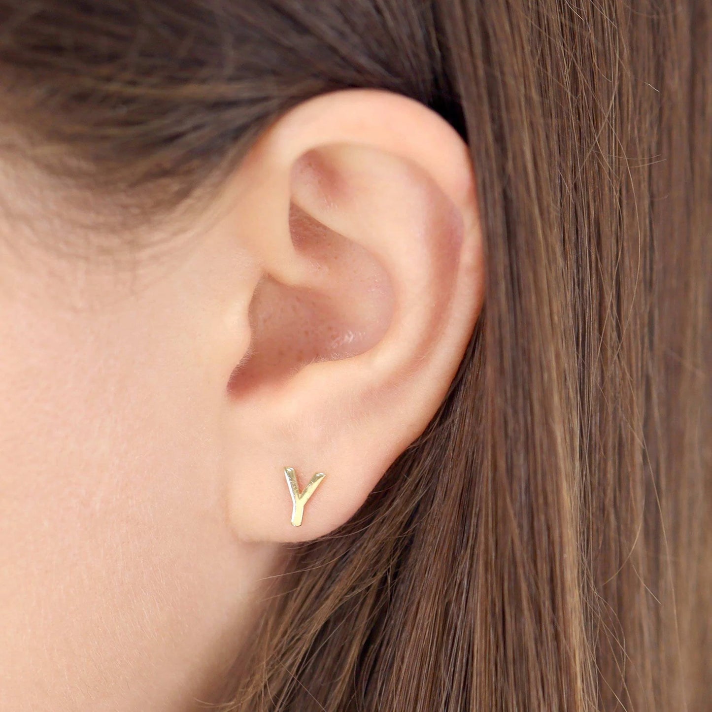 9ct Yellow Gold Initial Stud Earrings - Letter Y