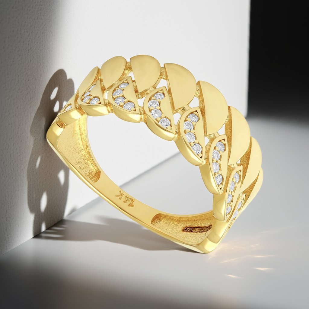 14ct Yellow Gold Cubic Zirconia Textured Ring