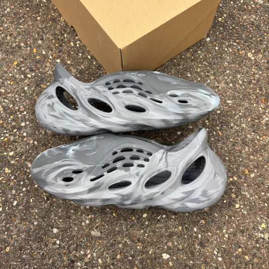 Yeezy Foam Runner MX Granite
