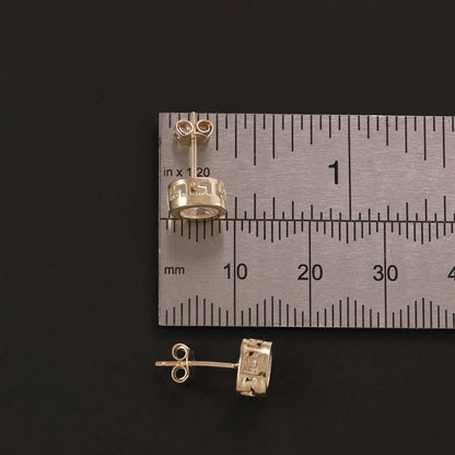 14ct Yellow Gold Oval Patterned Stud Earrings