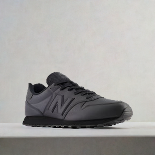 New Balance GM500 Sneakers